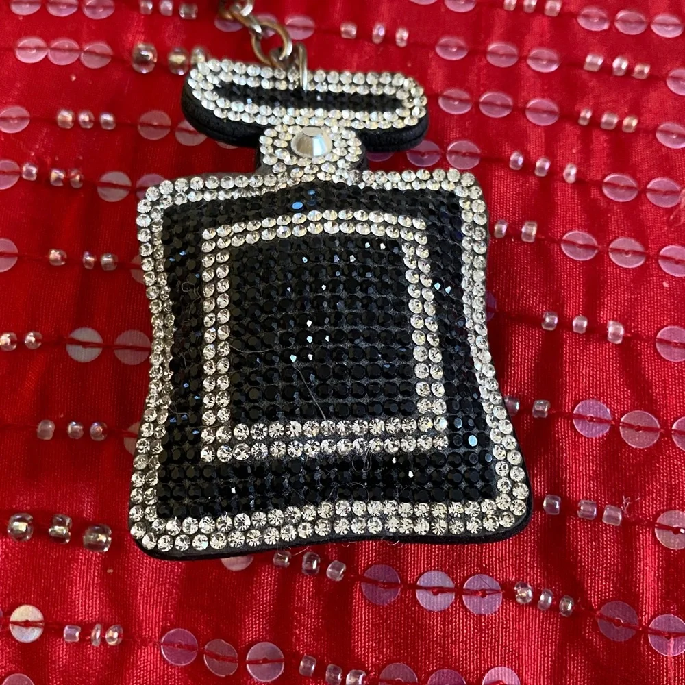 Vintage Sparkling Crystal Black White Key Chain_4